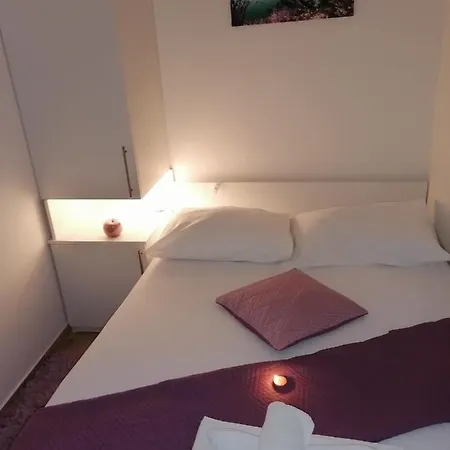 Apartment Sweet *
