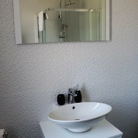 Apartment Sweet Split