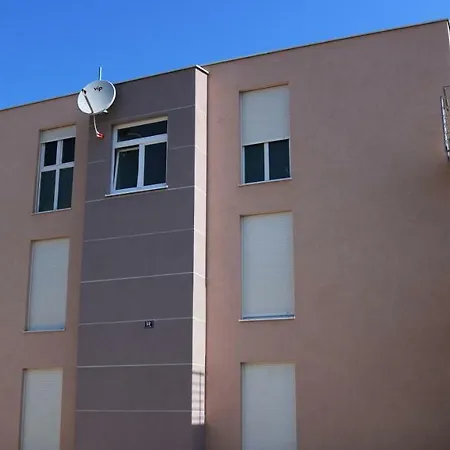 Sweet Apartment Split