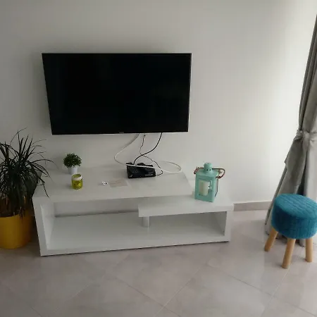 Sweet Apartment *